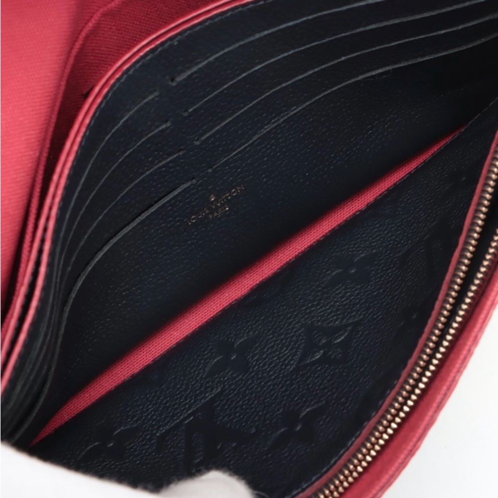 Louis Vuitton Pochette Felicie in Marine and Red - Picture 8 of 13